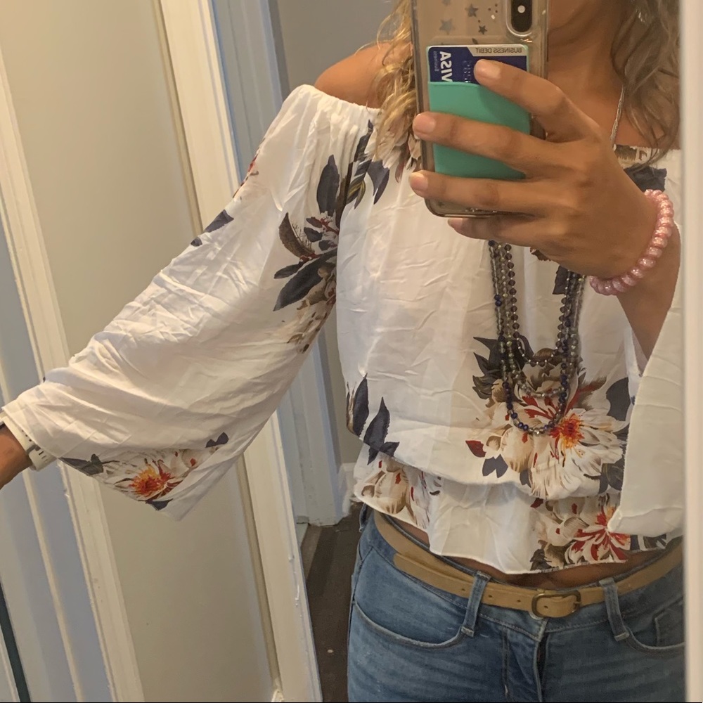 Off shoulder floral blouse, size M